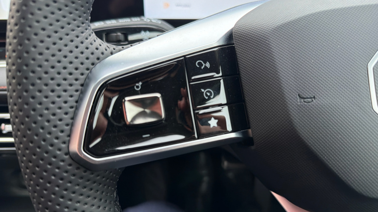 MG HS 1.5 T-GDI Trophy 5dr Petrol Hatchback